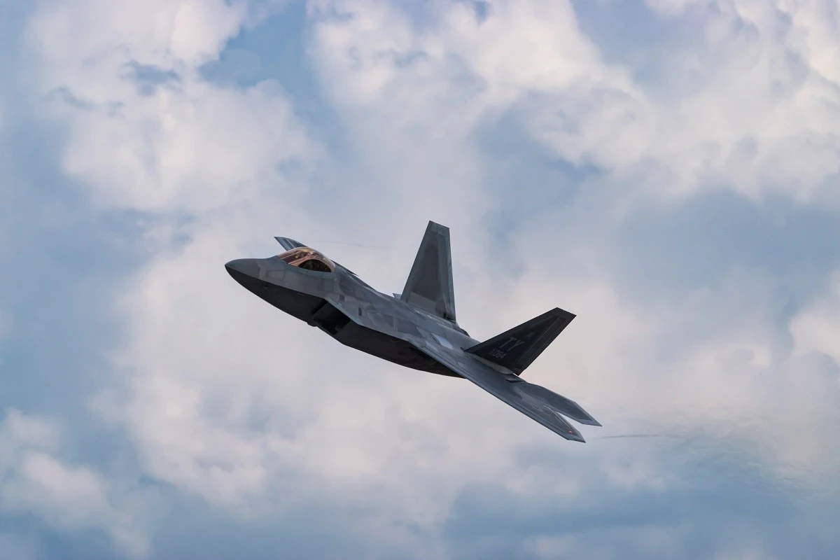 gambar pesawat jet